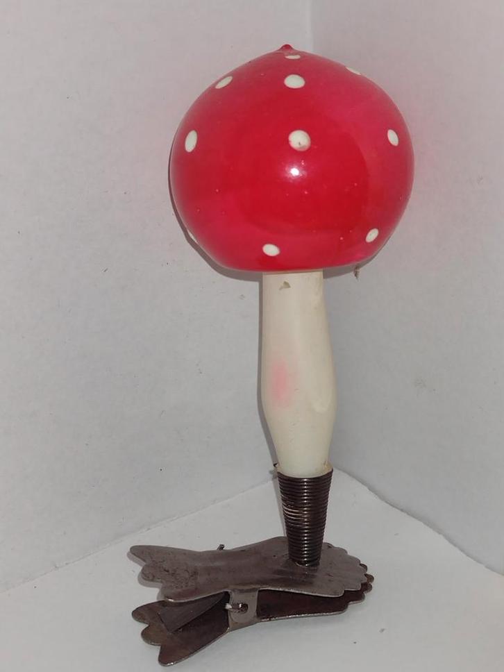 oude kerstbal paddestoel op knijper H 9,5 cm, Diversen, Kerst, Gebruikt, Ophalen