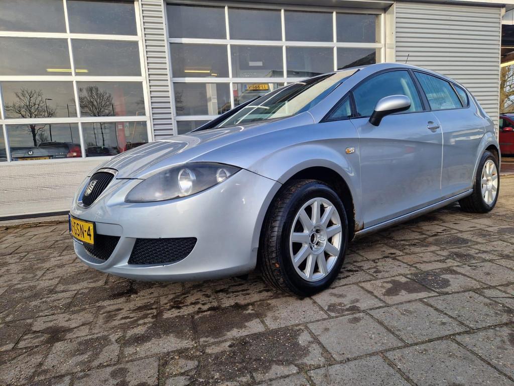 Seat Leon 1.6 BENZINE/LPG ( EXPORTPRIJS), Auto's, 1227 kg, Stof, Gebruikt, Zwart