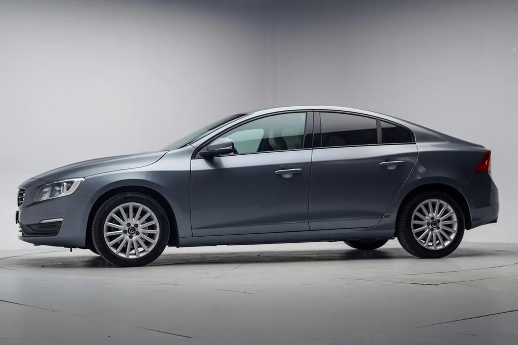 Volvo S60 1.5 T3 Summum [ Trekhaak Navi Leder ] (bj 2017), Auto's, 4 cilinders, S60, Leder, 152 pk