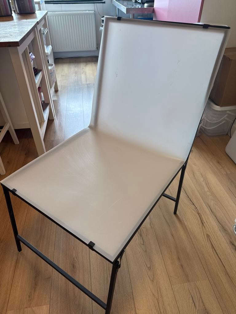 Fotografie tafel gratis af te halen in Leiden, Ophalen, 50 tot 100 cm, Rond, Zo goed als nieuw