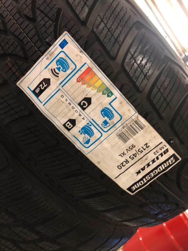 4x NIEUWE 215-45-20 Bridgestone A merk Banden! i3 i8 Q3 Q5, Auto-onderdelen, Banden en Velgen, -, -, Banden en Velgen, 20 inch