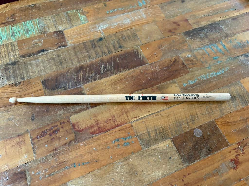 Drumstokje van Niles Vandenberg (Kensington), Muziek en Instrumenten, Ophalen of Verzenden, Zo goed als nieuw, Overige merken