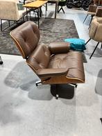Luxe Lederen Fauteuil met Ottoman - Design Klassieker, Ophalen, Minder dan 75 cm, Leer, Zo goed als nieuw