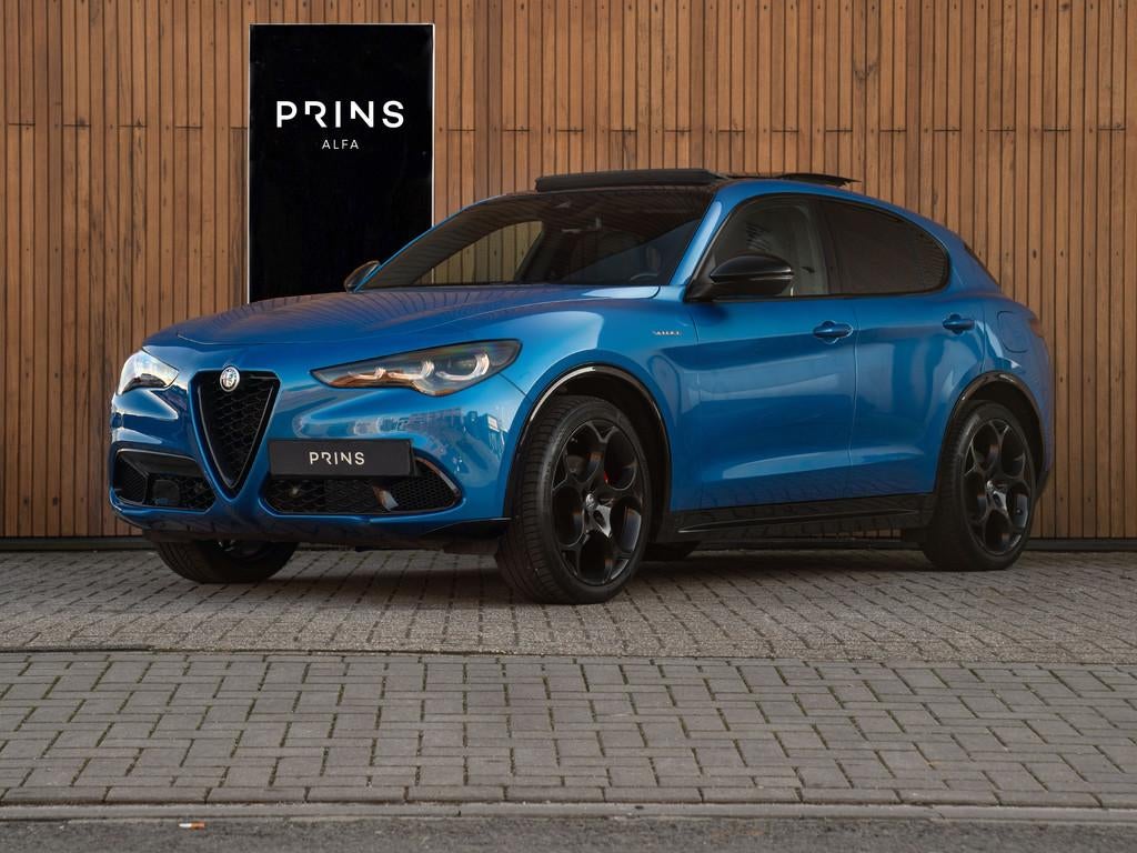 Alfa Romeo Stelvio 2.0 T GME AWD Veloce 280pk | Pano-dak | 2, Auto's, Alfa Romeo, Automaat, Zwart, 4 cilinders, Adaptive Cruise Control