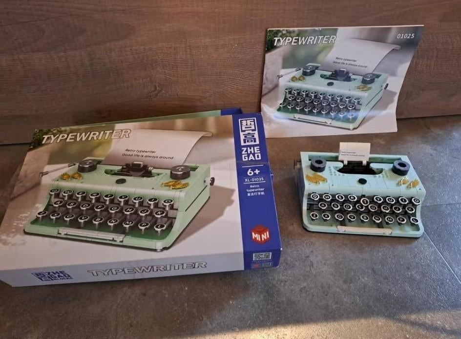 bouwsteentjes,bouwpakket,bouwblokjes,soort lego, Ophalen of Verzenden, Gebruikt