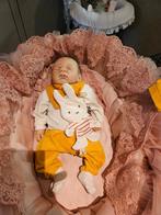 siliconen baby hutti, Ophalen of Verzenden, Zo goed als nieuw, Babypop, Levensecht of Reborn