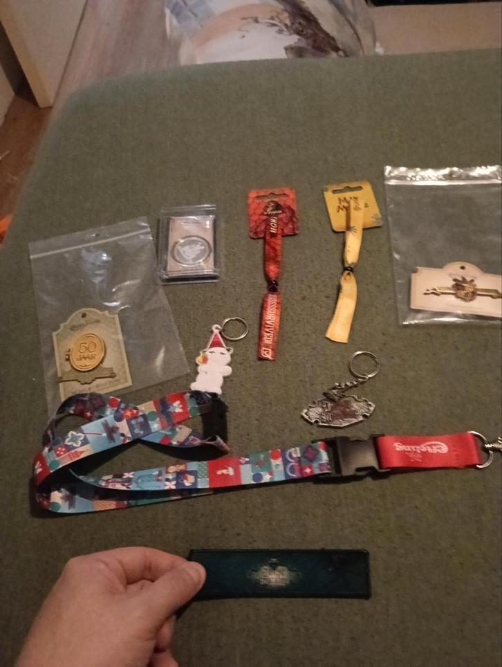 Efteling spullen, Verzamelen, Efteling, Nieuw, Button of Speldje, Ophalen