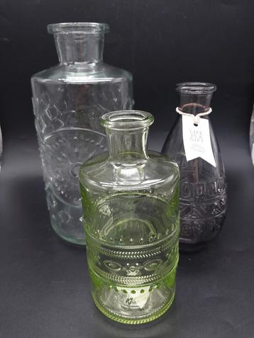 Glazen Flessen Set - Decoratief en Veelzijdig beschikbaar voor biedingen