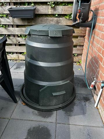 Compost vat - Compost ton beschikbaar voor biedingen