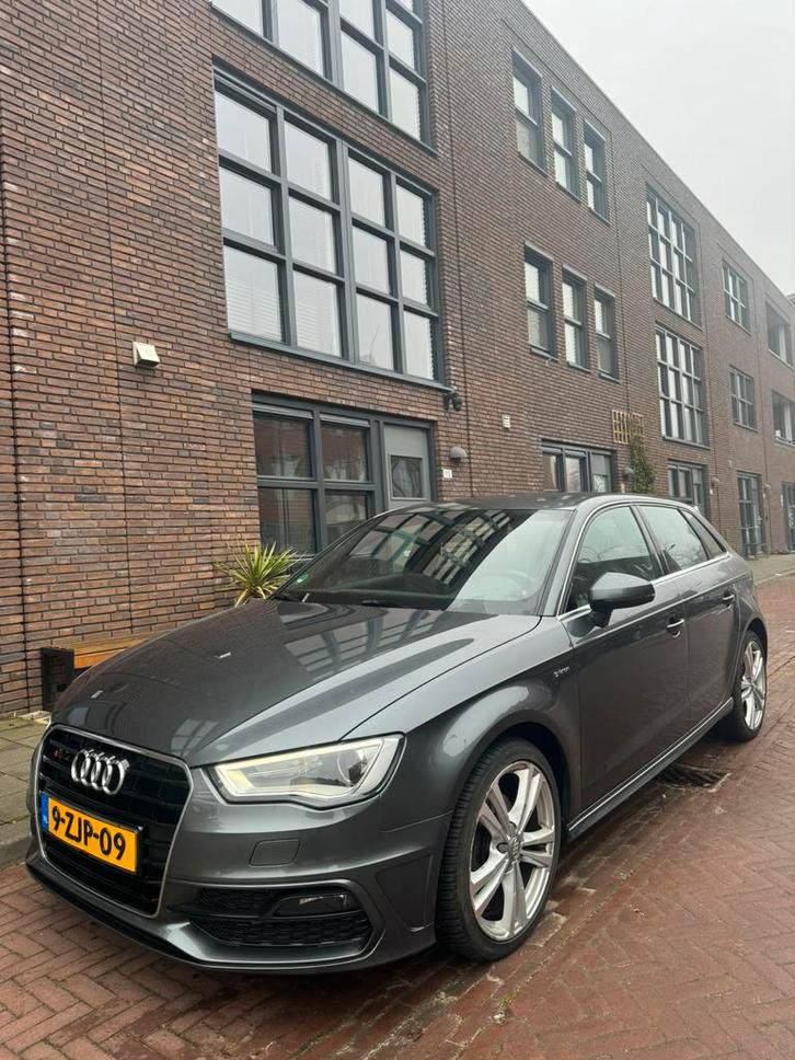 Audi A3 1.4TFSI G-tron 81KW SB S-tro 2014 Grijs, Auto's, Audi, Particulier, A3, CNG (Aardgas), A, Hatchback, Automaat, Origineel Nederlands