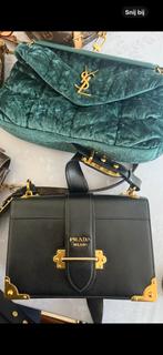 Prada Cahier leather and saffano crossbody, Sieraden, Tassen en Uiterlijk, Tassen | Damestassen, Ophalen of Verzenden, Zo goed als nieuw