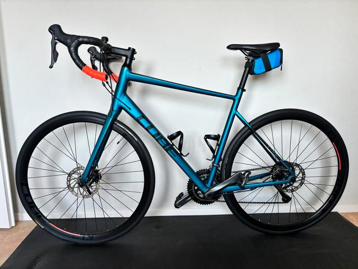 CUBE ATTAIN ATLANTICBLUE/ ORANGE 2022 RACEFIETS, Fietsen en Brommers, Fietsen | Racefietsen, Zo goed als nieuw, Overige merken