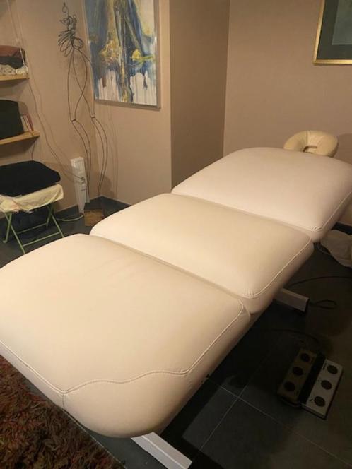 massagetafel elektrische Silhouet Tone Zwitserse makelij, Sport en Fitness, Massageproducten, Gebruikt, Massagetafel, Ophalen