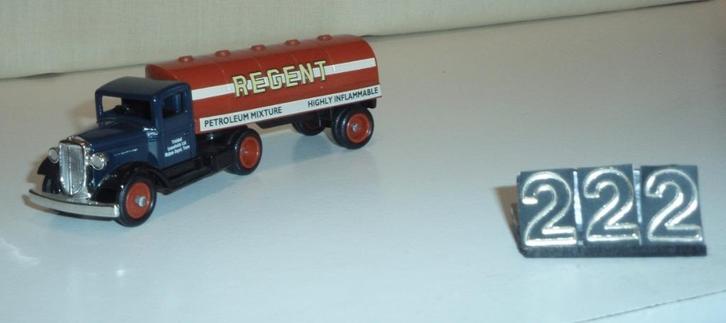 Te koop modelauto Ford 1935 - Trekker Tankoplegger - Regent, Verzamelen, Automerken, Motoren en Formule 1, Zo goed als nieuw, Auto's