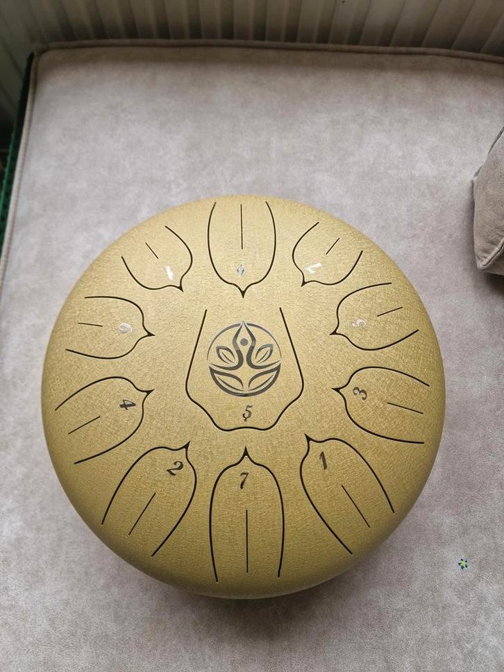 Nieuwe Tongue Drum / Lotusdrum 30cm + Tas & Stokken, Muziek en Instrumenten, Percussie, Nieuw, Melodische percussie, Ophalen of Verzenden