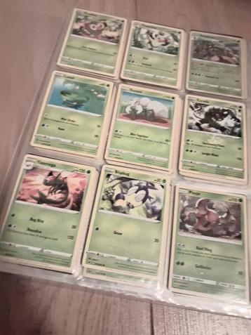 Pokémon Boek + Losse Kaartjes & Pikachu Kaart beschikbaar voor biedingen