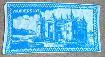Nieuwe handdoek van het Muiderslot - souvenir / aandenken beschikbaar voor biedingen