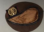 Baret met embleem Korps Luchtdoelartillerie, Verzamelen, Militaria | Algemeen, Ophalen of Verzenden, Landmacht, Nederland, Embleem of Badge