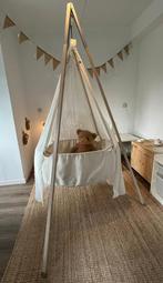 Leander hangwieg set met matras, standaard en klamboe, Kinderen en Baby's, Ophalen, Zo goed als nieuw, Wieg