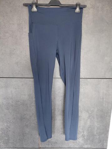 Röhnisch sportlegging maat L - blauw – gedragen beschikbaar voor biedingen