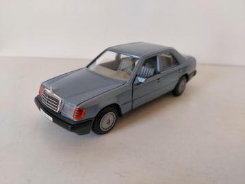 Cursor 1084 Mercedes-Benz W124 E klasse 200 - 300E beschikbaar voor biedingen