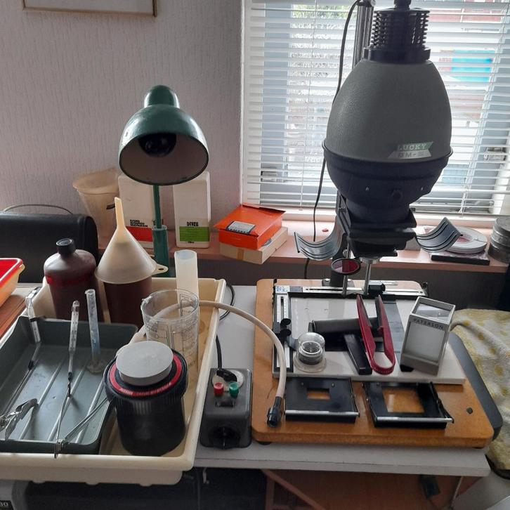 doka uitrusting zwart / wit compleet, Audio, Tv en Foto, Fotografie | Doka Toebehoren, Gebruikt, Complete dokaset, Ophalen