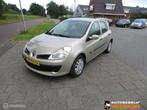 Renault Clio 1.4-16V Expression in perfecte staat nieuwe apk, Voorwielaandrijving, Gebruikt, 4 cilinders, Beige
