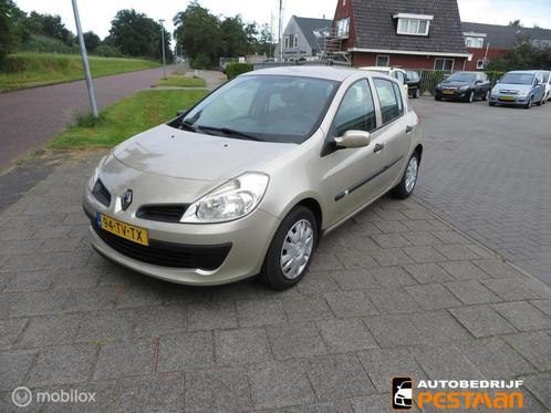 Renault Clio 1.4-16V Expression in perfecte staat nieuwe apk, Auto's, Renault, Bedrijf, Te koop, Clio, ABS, Airbags, Alarm, Boordcomputer