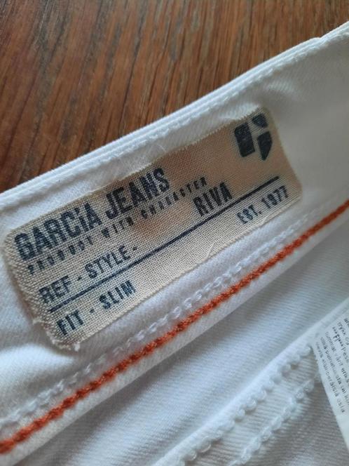 Slim fit hagelwitte Garcia jeans spijkerbroek M 38 wit, Kleding | Dames, Spijkerbroeken en Jeans, Zo goed als nieuw, W30 - W32 (confectie 38/40)