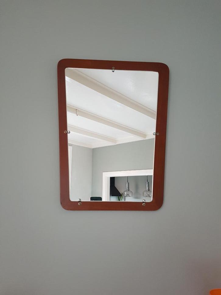 Rechthoekige Spiegel met teak achtergrond - Vintage jaren 70, Huis en Inrichting, Woonaccessoires | Spiegels, Gebruikt, Minder dan 50 cm