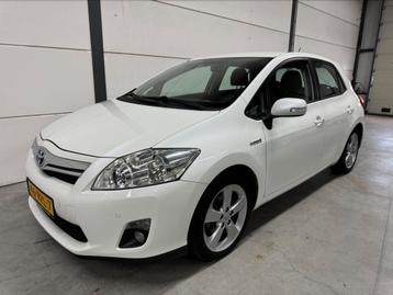 Toyota Auris 1.8 Full Hybrid AUT, Wit metalic, NAP, NL Auto beschikbaar voor biedingen