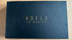 Adele in Munich VIP box met concertkrantje en twee tassen, Verzenden, Zo goed als nieuw, Poster, Artwork of Schilderij