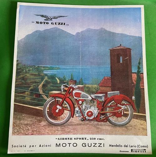 Moto Guzzi Airone Sport 250 cc vintage poster 28 x 28, Verzamelen, Automerken, Motoren en Formule 1, Gebruikt, Motoren, Verzenden