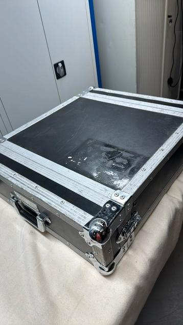 3HE dubbeldoor flightcase beschikbaar voor biedingen
