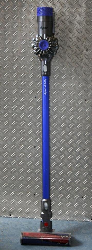Dyson V6 Fluffy  bieden vanaf €50 beschikbaar voor biedingen