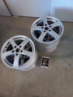 Licht metalen velgen., Auto diversen, Wieldoppen, Ophalen of Verzenden, Gebruikt