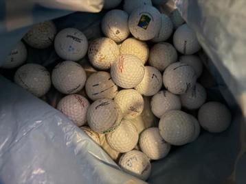 35 Titleist golfballen  beschikbaar voor biedingen
