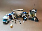 Lego 7743 Politievrachtwagen en commandopost, Kinderen en Baby's, Speelgoed | Duplo en Lego, Ophalen of Verzenden, Zo goed als nieuw