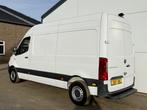 Mercedes-Benz eSprinter 312 ALL-IN PRIJS L2H2 55kWh 168km WL, Auto's, Stof, Gebruikt, Zwart, Wit