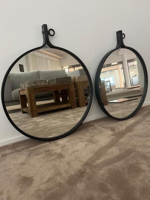 2 Wandspiegels, Huis en Inrichting, Woonaccessoires | Spiegels, Zo goed als nieuw, Minder dan 50 cm, Minder dan 100 cm, Rond, Ophalen
