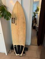 Shortboard 6"0 met vinnen, Watersport en Boten, Golfsurfen, Ophalen, Gebruikt, Shortboard, Met vinnen