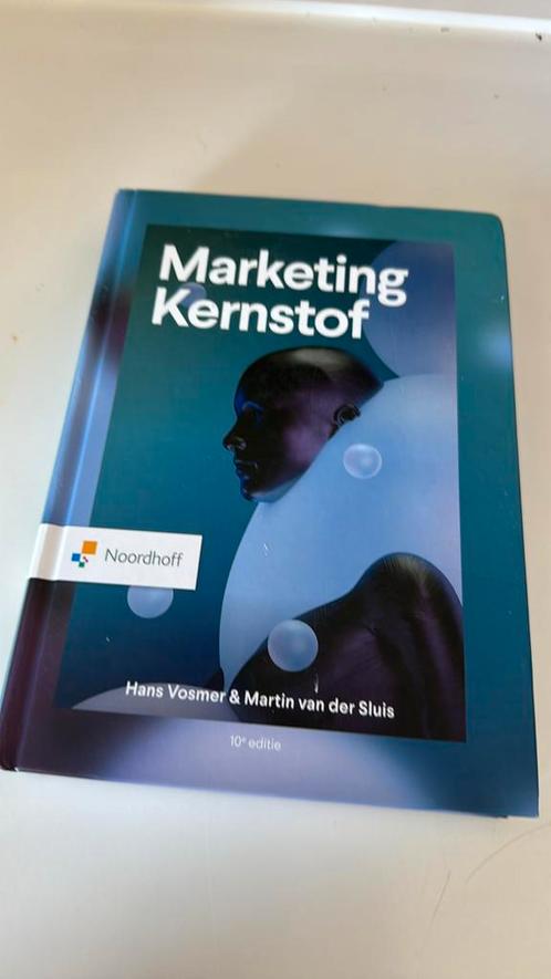 Martin van der Sluis - Marketing Kernstof, Boeken, Economie, Management en Marketing, Zo goed als nieuw, Economie en Marketing