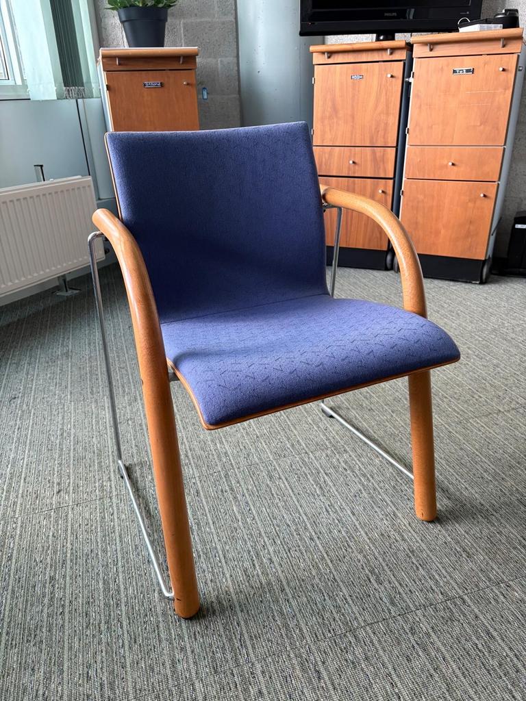 30x vintage Thonet S320 stoelen – designklassieker, Ophalen, Gebruikt, Blauw, Vijf, Zes of meer stoelen