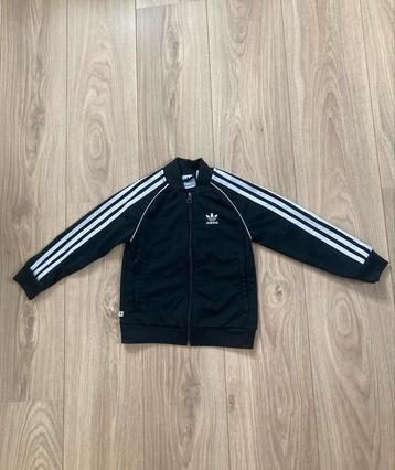 Zwart Adidas vestje - maat 116
