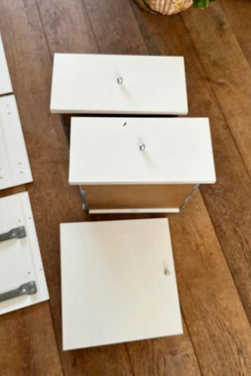 Ikea Kallax deurtje, lades en achterwanden beschikbaar voor biedingen