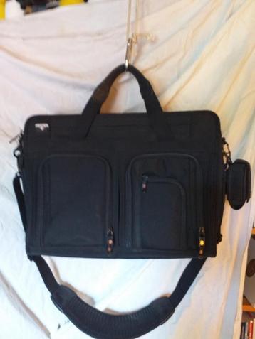 aktetas en/of laptoptas Victorinox beschikbaar voor biedingen