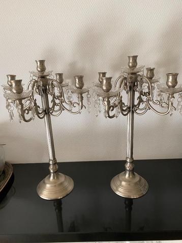 Kandelaars, set beschikbaar voor biedingen