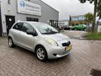 Toyota Yaris 1.3L VVTi Terra| 3DRS| AIRCO|, Voorwielaandrijving, Gebruikt, Zwart, 4 cilinders