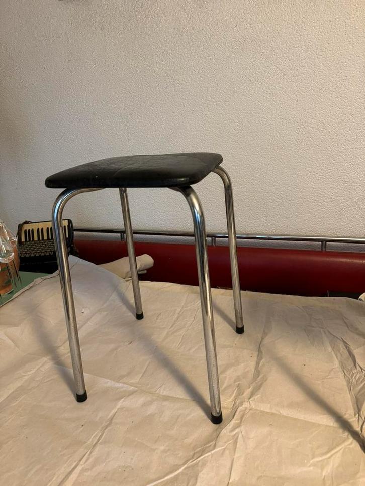 Krukje,fifties,sixties,vintage,design,Mid-Century, Huis en Inrichting, Krukjes, Gebruikt, IJzer, Ophalen of Verzenden