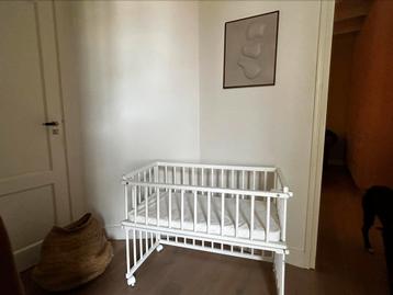 Co-sleeper / wieg hout wit beschikbaar voor biedingen